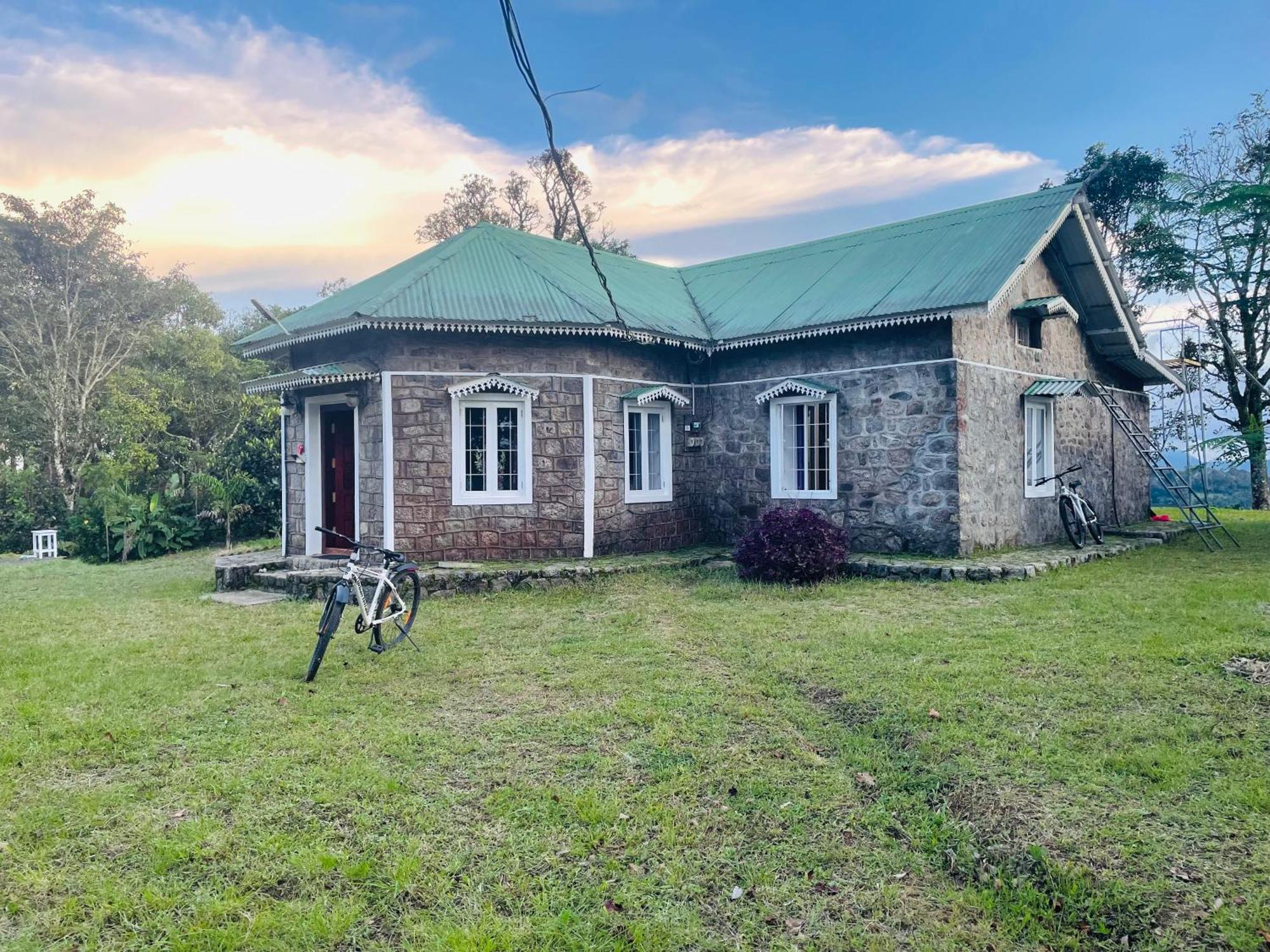 Thottom Stays Private Bungalow Munnar Eksteriør bilde
